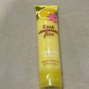 NWT Bath and Body Works Pink Lemonade Fizz Cooling Gel Lotion